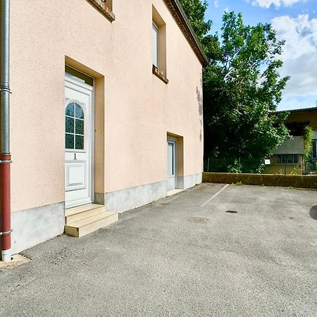 Le Cubry : Appart Hyper-Centre Avec Une Place De Parking Épernay Exterior foto
