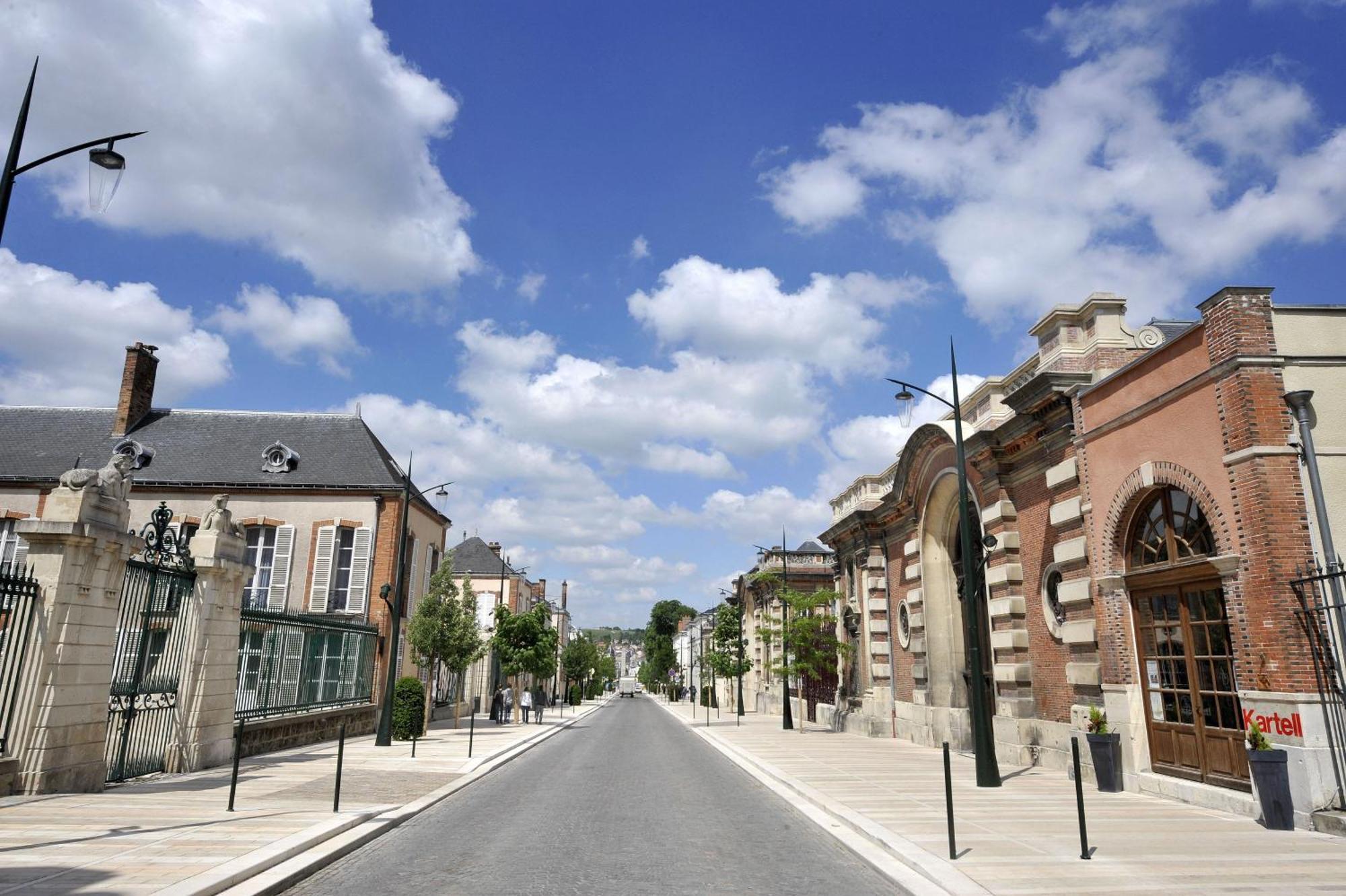Le Cubry : Appart Hyper-Centre Avec Une Place De Parking Épernay Exterior foto